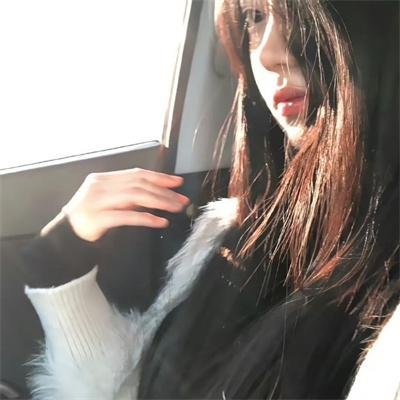 扬琴手